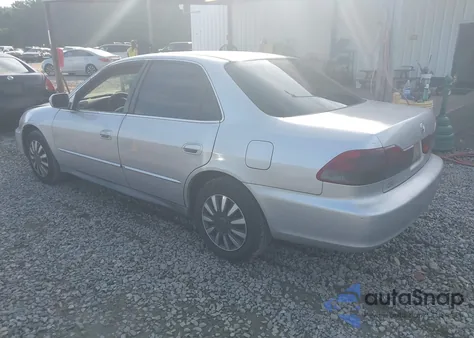 2002 Honda Accord 3.0 Lx z USA, uszkodzony, nr VIN 1HGCG16412A048260